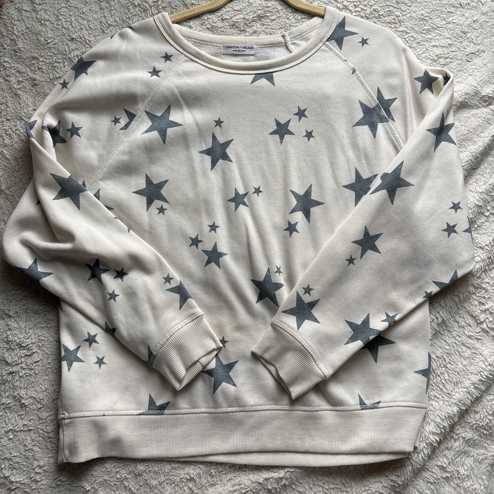 Gray Star Patterned Sweatshirt - image 1